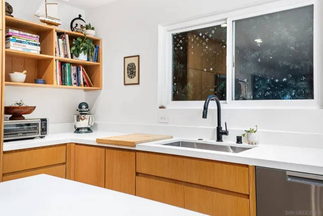 $1,999,000 | 4021 Bernice Drive, San Diego, CA 92107