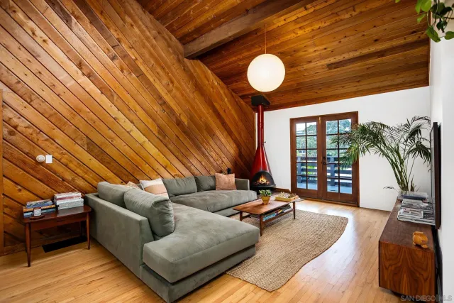 $1,999,000 | 4021 Bernice Drive, San Diego, CA 92107