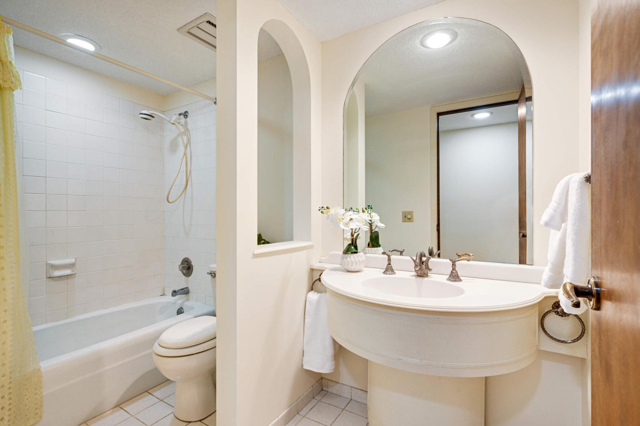 7520 Cahill Road, Unit 215A Edina, MN 55439 - Photo 13 of 23