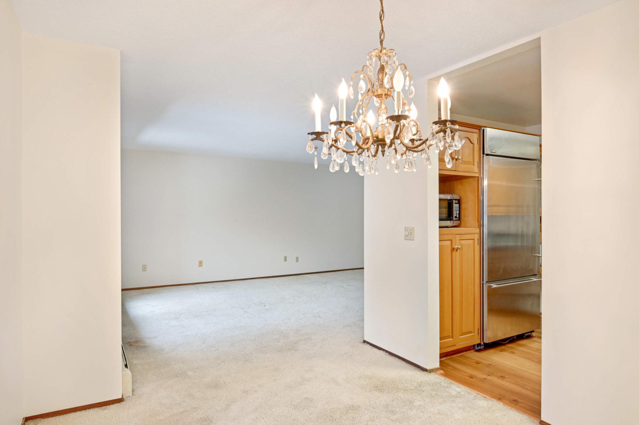 7520 Cahill Road, Unit 215A Edina, MN 55439 - Photo 5 of 23