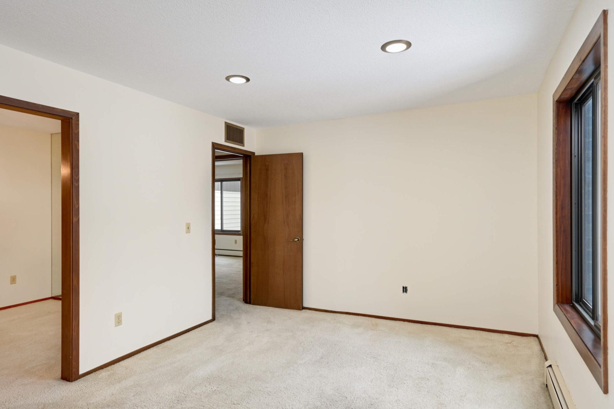 7520 Cahill Road, Unit 215A Edina, MN 55439 - Photo 9 of 23