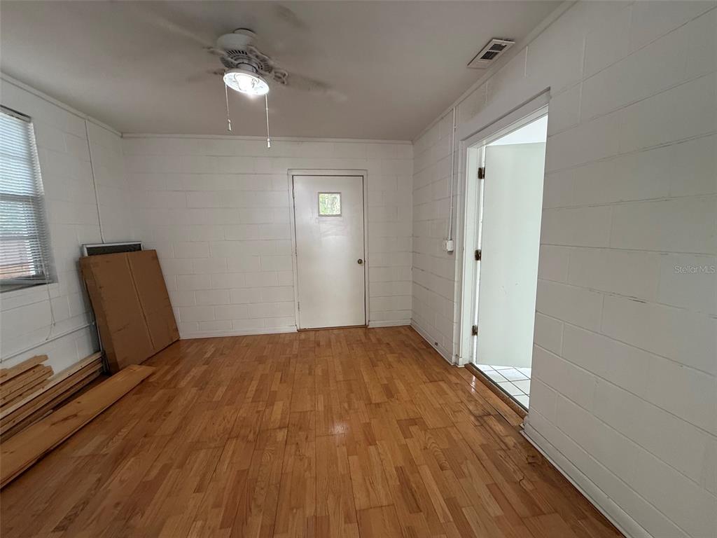 3929 Southwest 21st Street Gainesville, FL 32608 - Photo 12 of 15