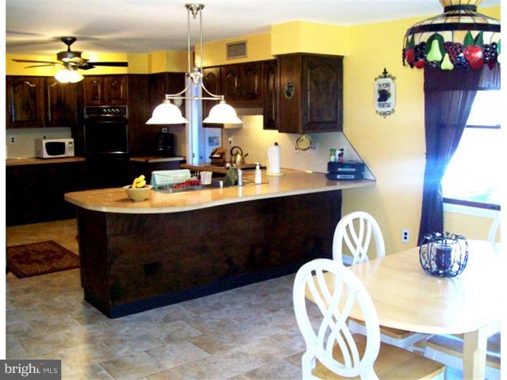 71 Boxwood Road Churchville, PA 18966 - Photo 15 of 25 Kitchen
