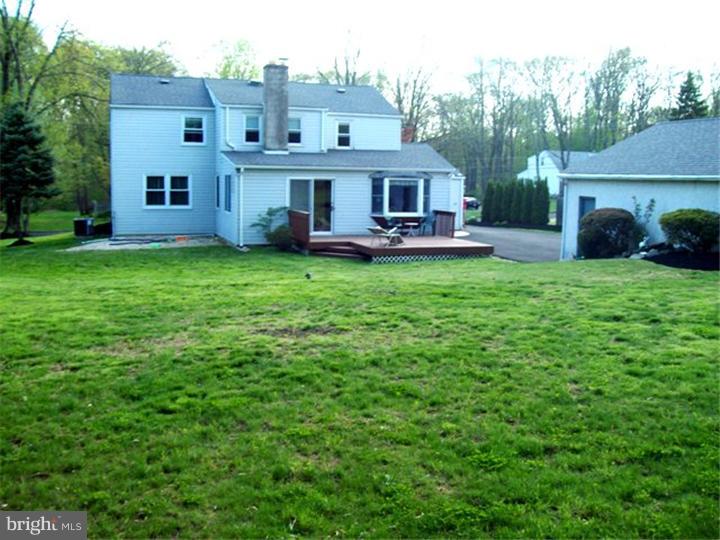 71 Boxwood Road Churchville, PA 18966 - Photo 25 of 25 Exterior Back