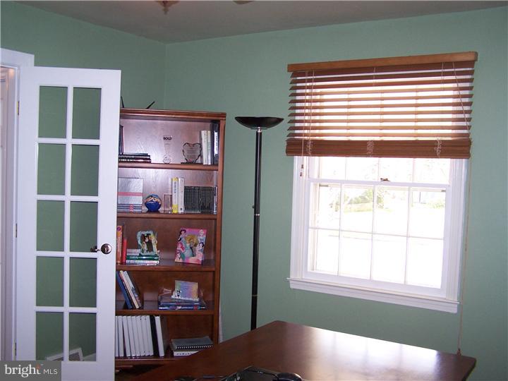 71 Boxwood Road Churchville, PA 18966 - Photo 4 of 25 Office / Study