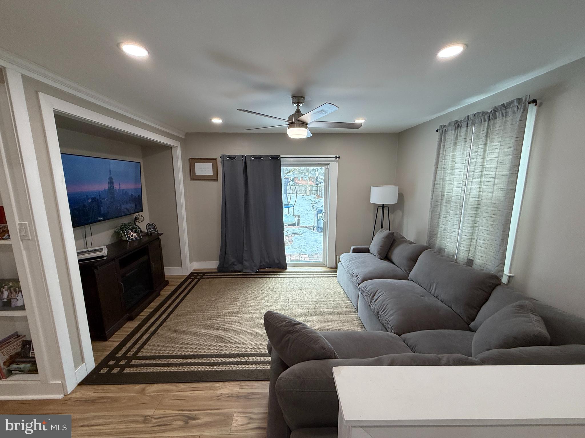 412 Lippincott Avenue Riverside, NJ 08075 - Photo 7 of 22