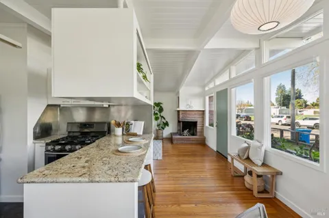 $775,000 | 1944 Grosse Avenue, Santa Rosa, CA 95404