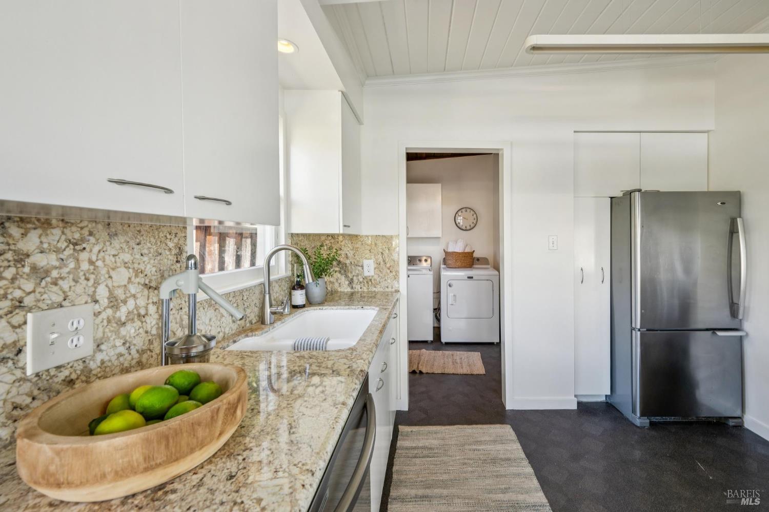 1944 Grosse Avenue Santa Rosa, CA 95404 - Photo 16 of 35