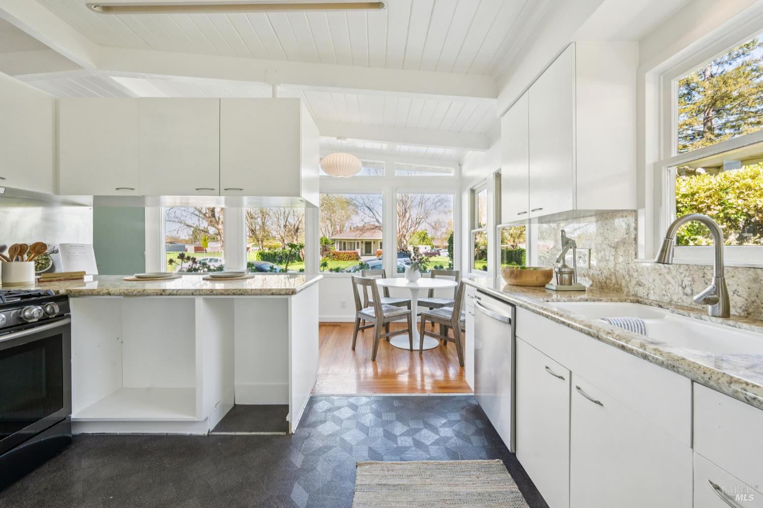 1944 Grosse Avenue Santa Rosa, CA 95404 - Photo 17 of 35