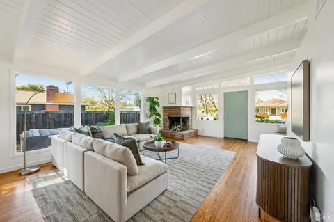 $775,000 | 1944 Grosse Avenue, Santa Rosa, CA 95404