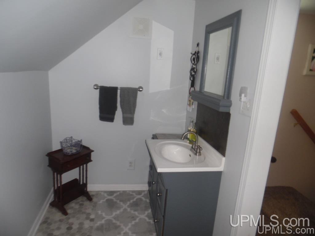 5870 F Road Bark River, MI 49807 - Photo 16 of 32