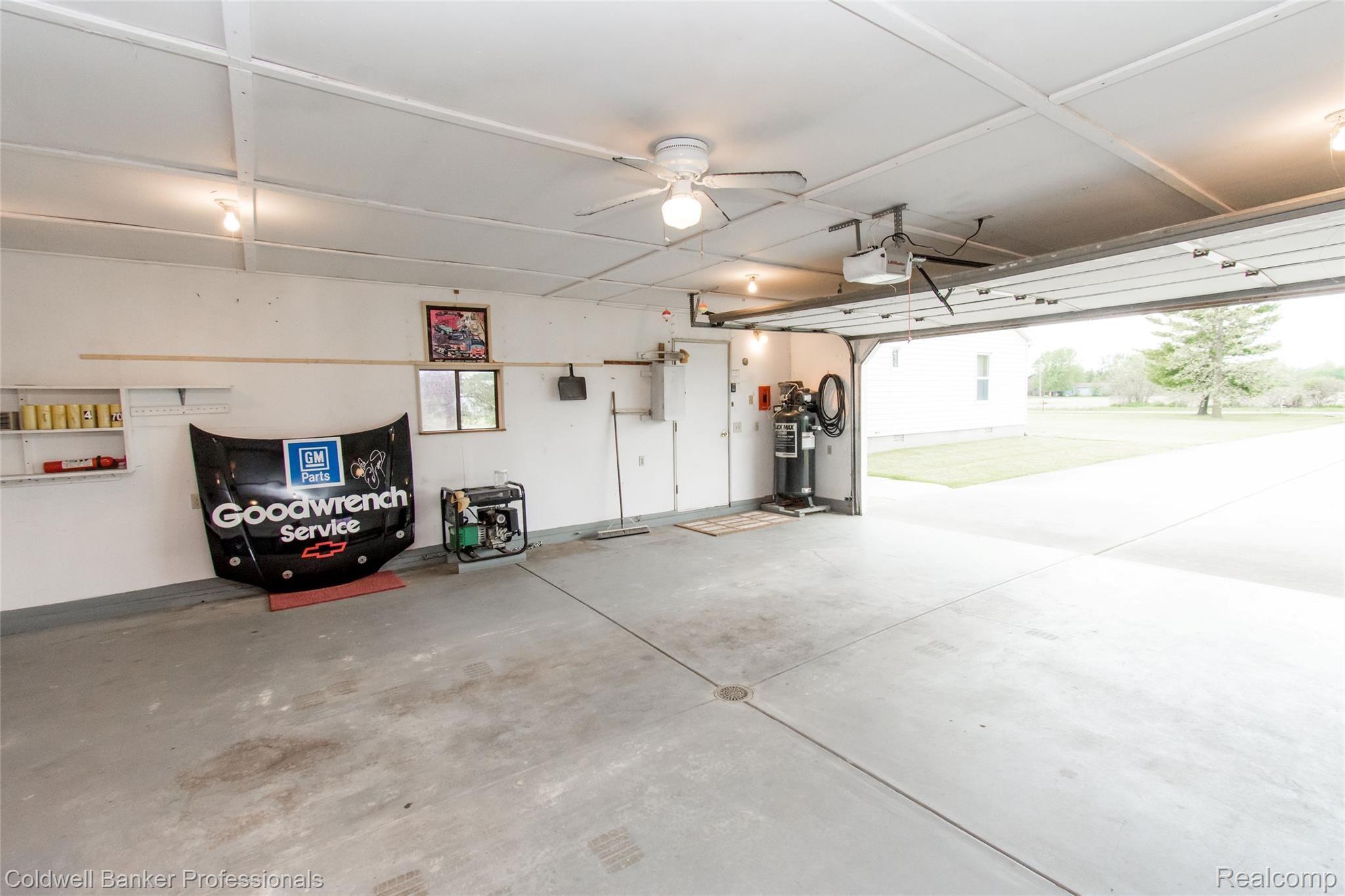 8471 Cook Road Swartz Creek, MI 48473 - Photo 29 of 37 8471CookRd-026.jpg