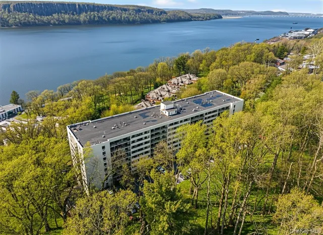 $299,000 | 1 David, Unit 4C, Yonkers, NY 10701