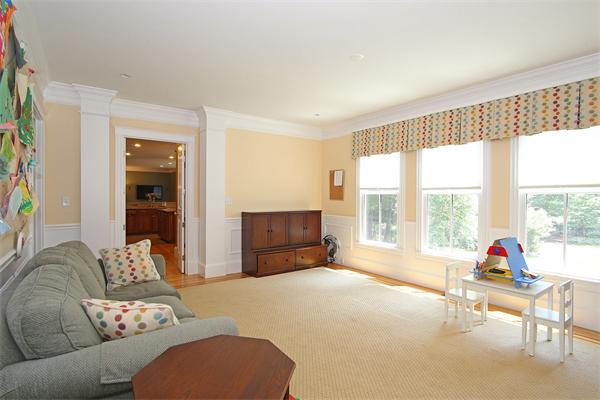 236 Islington Road Newton, MA 02466 - Photo 12 of 24