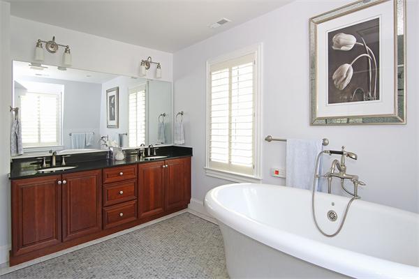 236 Islington Road Newton, MA 02466 - Photo 13 of 24