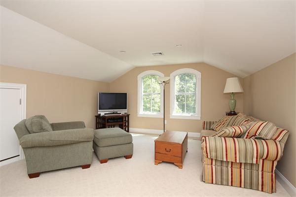 236 Islington Road Newton, MA 02466 - Photo 21 of 24