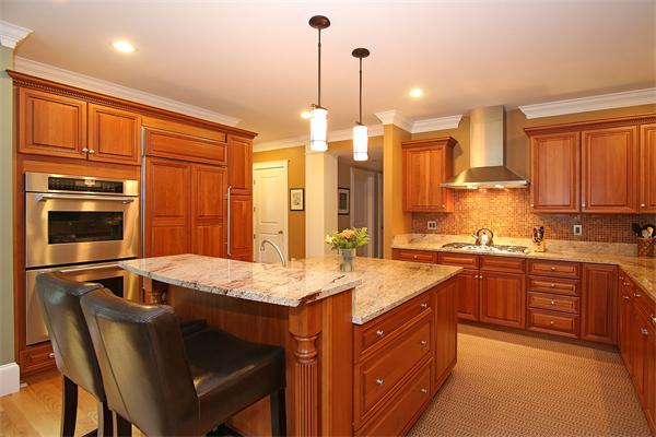 236 Islington Road Newton, MA 02466 - Photo 5 of 24