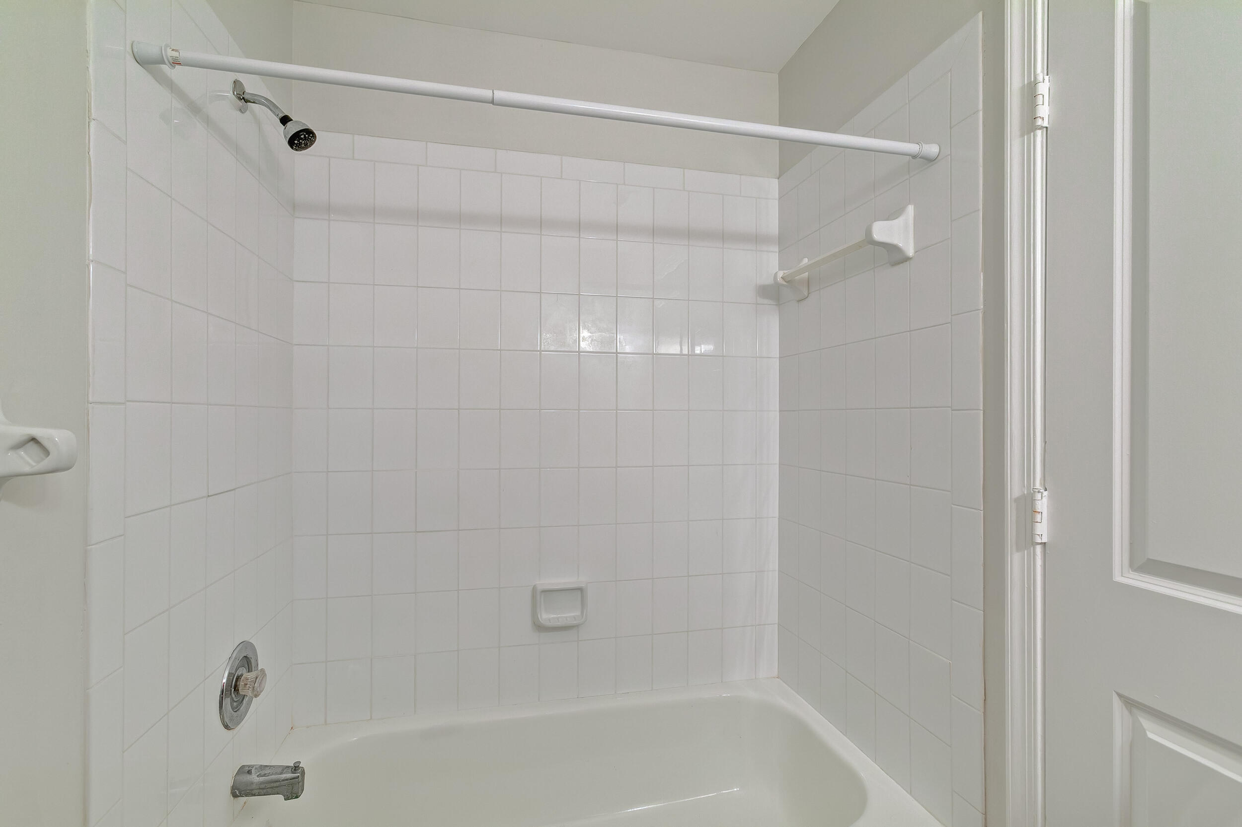 1122 Keystone Drive, Unit D Jupiter, FL 33458 - Photo 27 of 40 Guest Bathroom