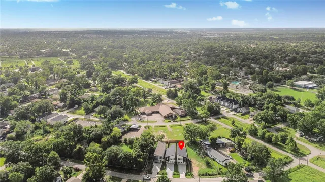 $2,000 | 932 South Lane, Unit B, Houston, TX 77088