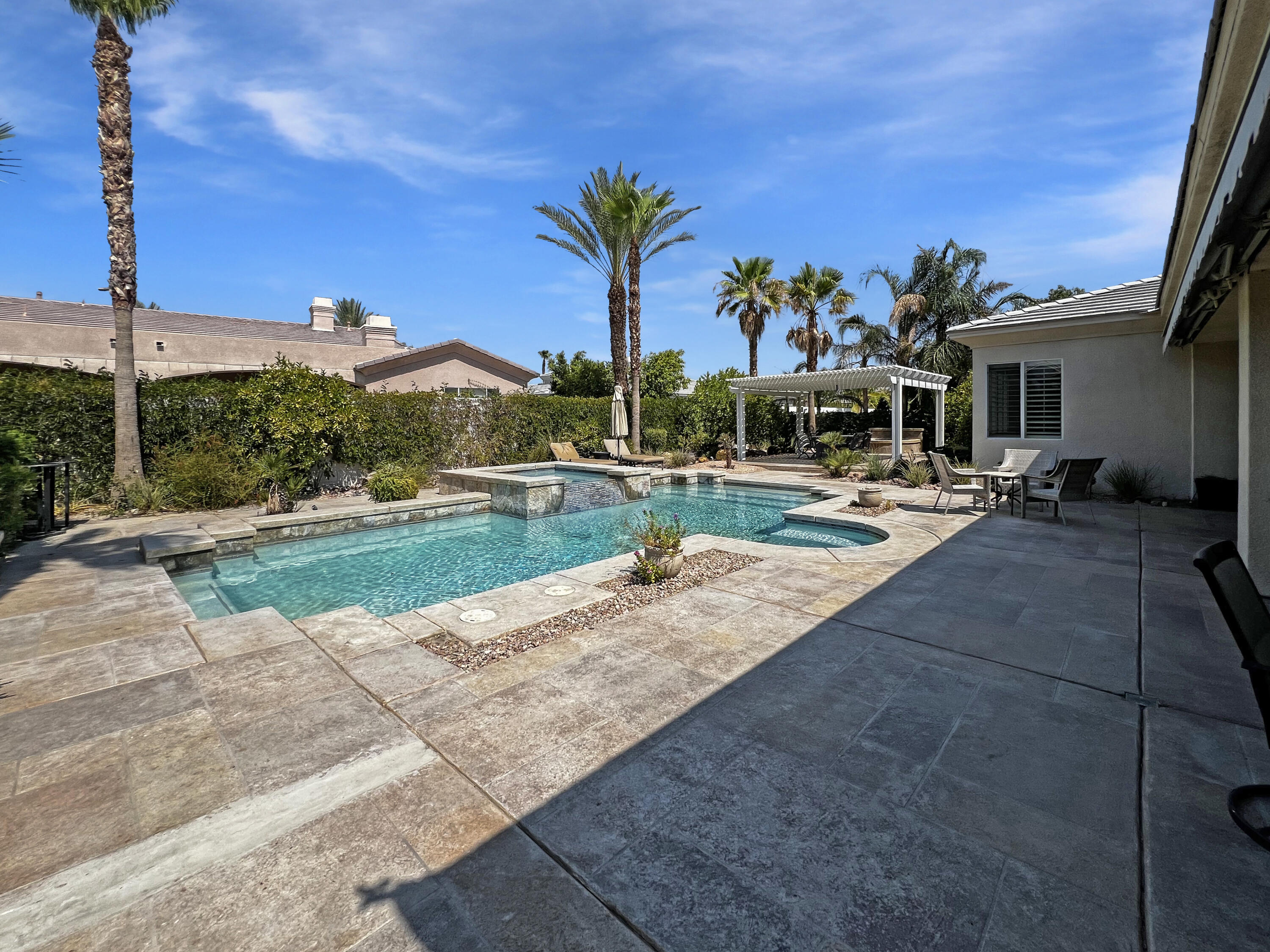 5 Lyon Road Rancho Mirage, CA 92270 - Photo 24 of 36 a view of a volley ball court