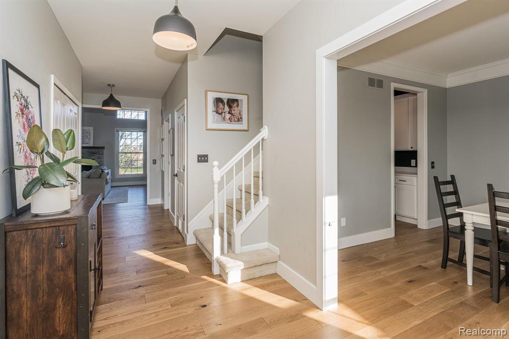 4245 Holly Lane Rochester, MI 48306 - Photo 11 of 48 Gallery Image 11
