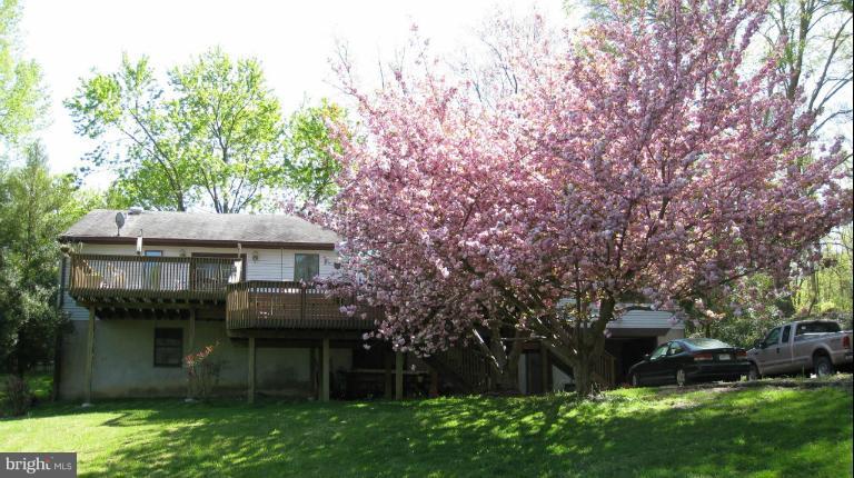 96 Fiddlers Hill Road Edgewater, MD 21037 - Photo 23 of 24 Exterior (Rear)