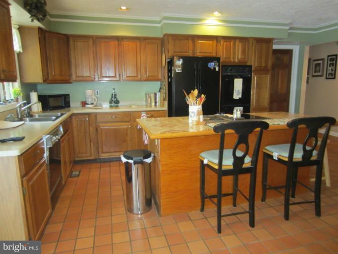 96 Fiddlers Hill Road Edgewater, MD 21037 - Photo 10 of 24 Kitchen