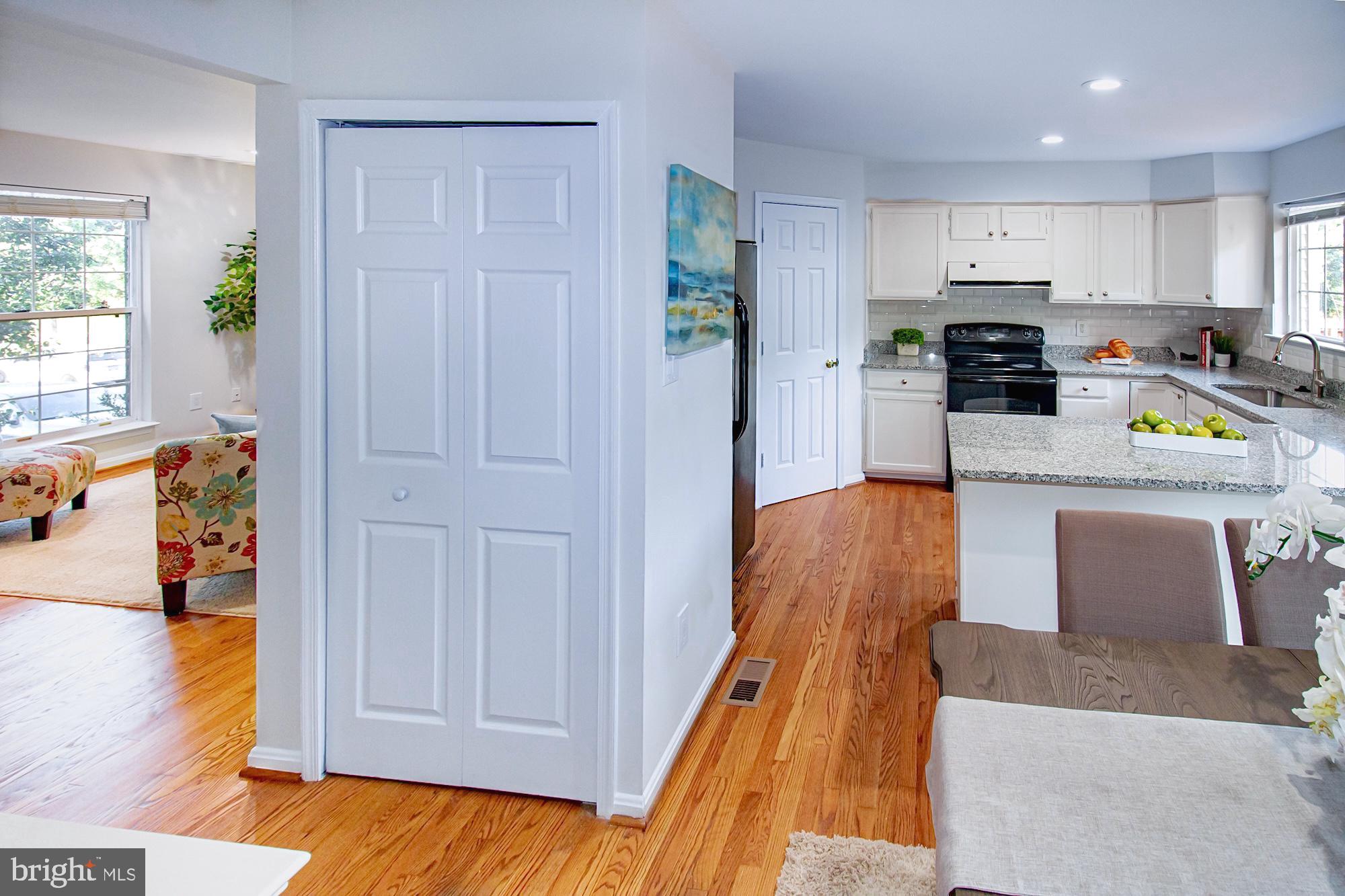 8302 Singleton Terrace Manassas, VA 20109 - Photo 7 of 26