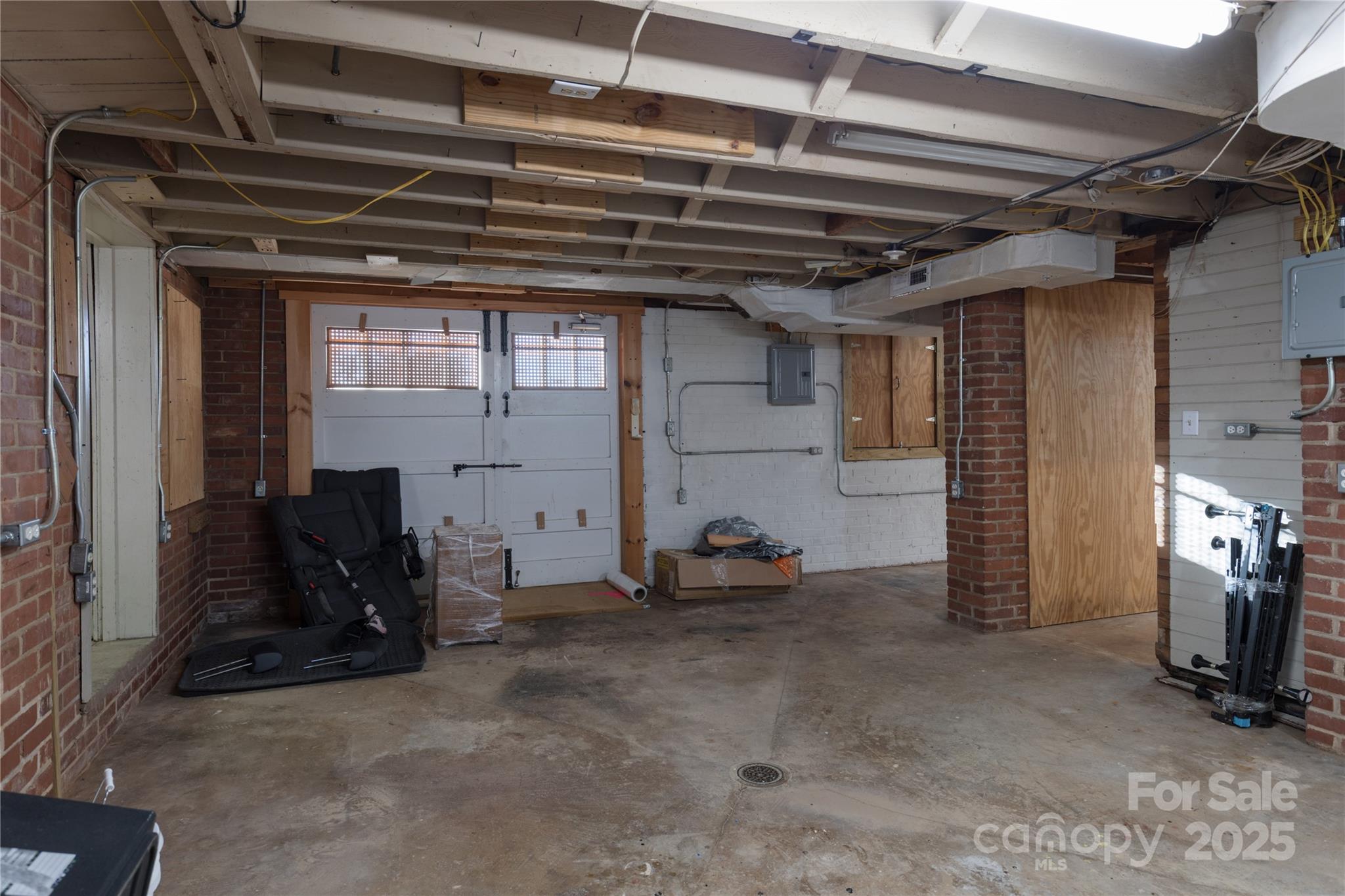 274 North 4th Street Albemarle, NC 28001 - Photo 40 of 44 a view of room with air conditioner duct and materials on floor