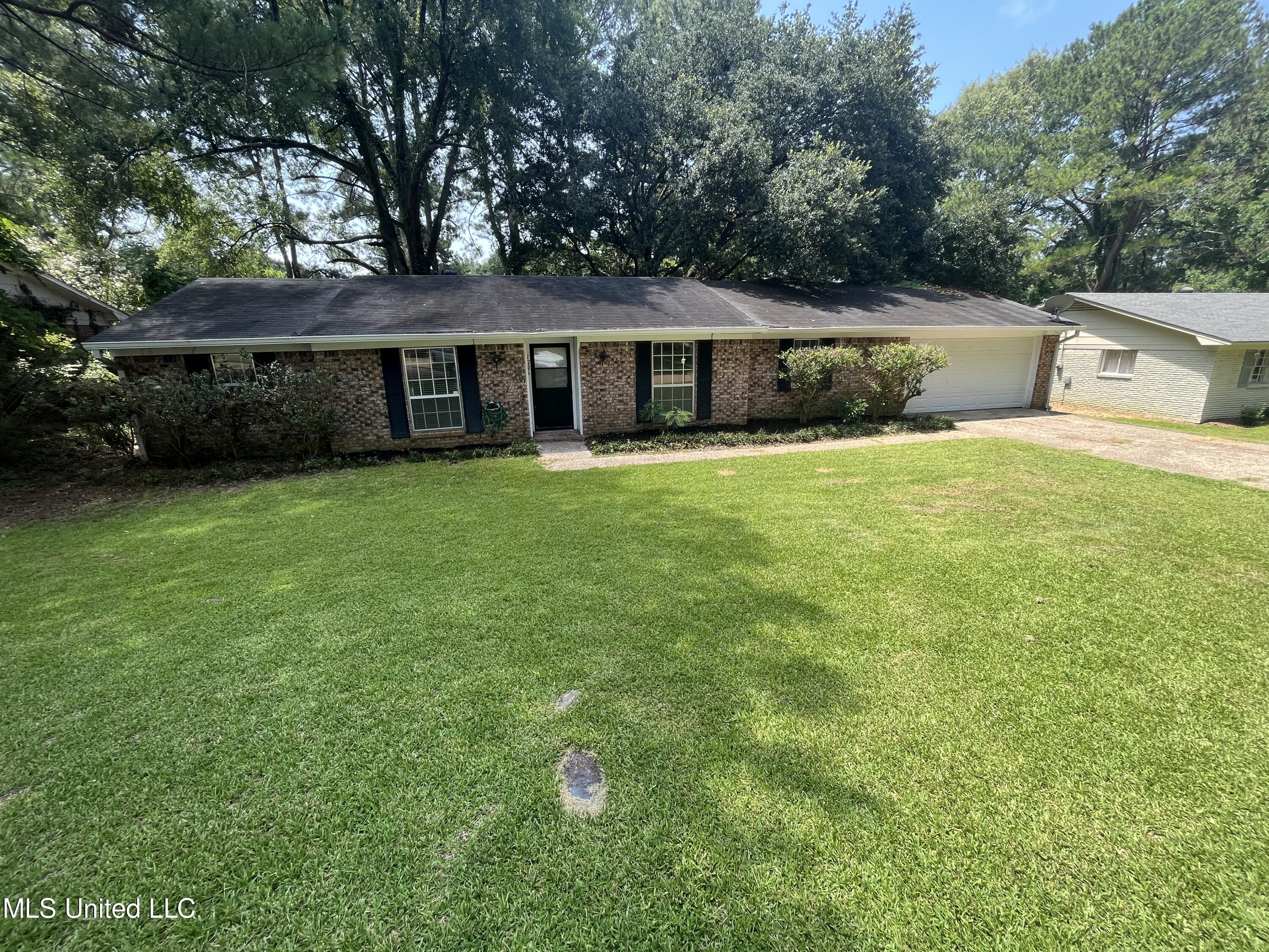 1206 Rockingham Drive Clinton, MS 39056 - Photo 1 of 26 IMG_3329