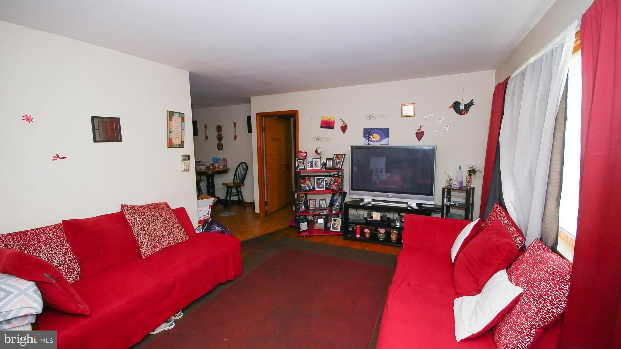 332 Wakefield Road Hagerstown, MD 21740 - Photo 4 of 40