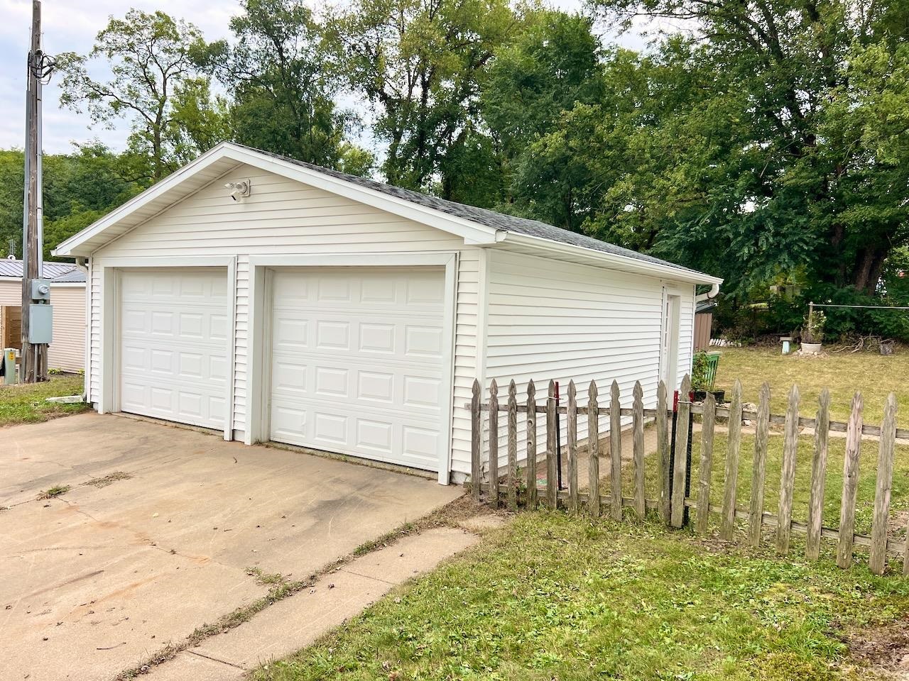 1281 Center Richland Center Richland Center, WI 53581 - Photo 2 of 35