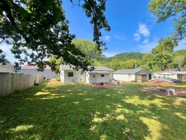 $190,000 | 1281 Center Richland Center, Richland Center, WI 53581