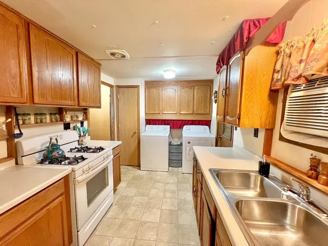 $190,000 | 1281 Center Richland Center, Richland Center, WI 53581