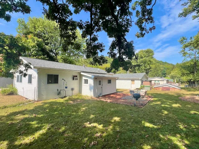 $190,000 | 1281 Center Richland Center, Richland Center, WI 53581