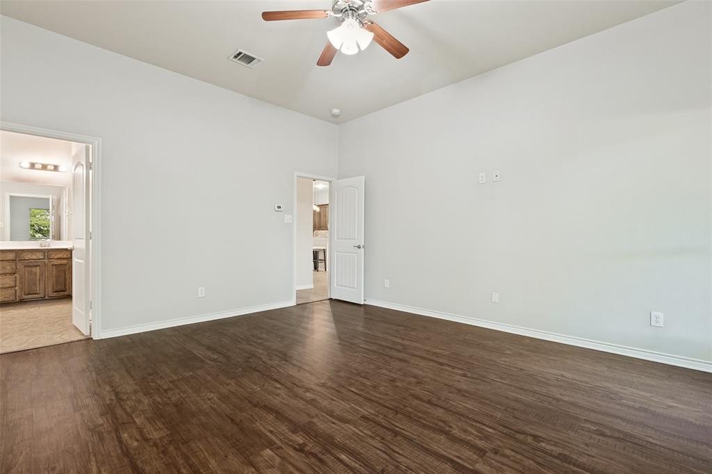 809 Sawmill Road McKinney, TX 75072 - Photo 8 of 13 Primary Bedroom