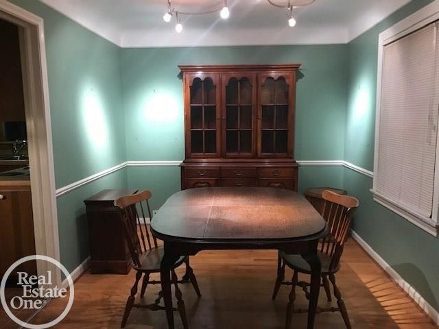 2000 Oxford Road Grosse Pointe Woods, MI 48236 - Photo 7 of 8