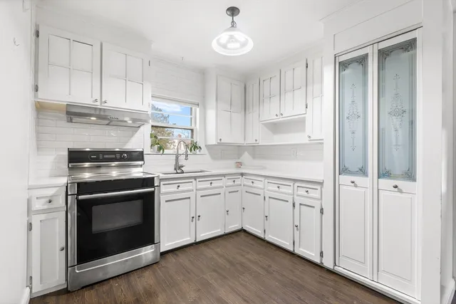 $549,000 | 42 Pinehurst Avenue, Billerica, MA 01821