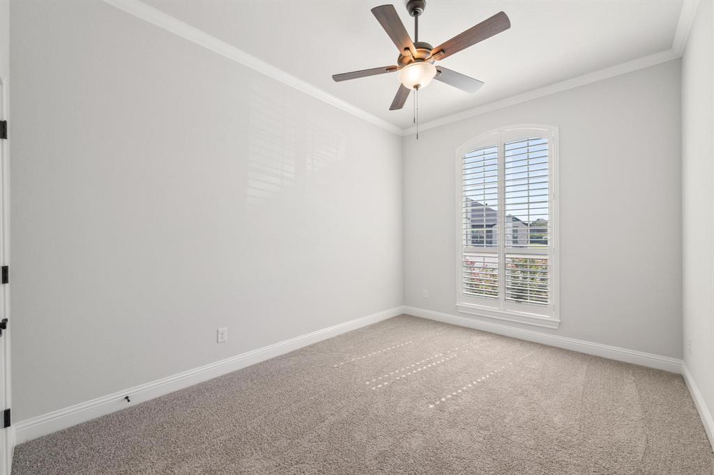 2011 Spieth Street Granbury, TX 76048 - Photo 17 of 35