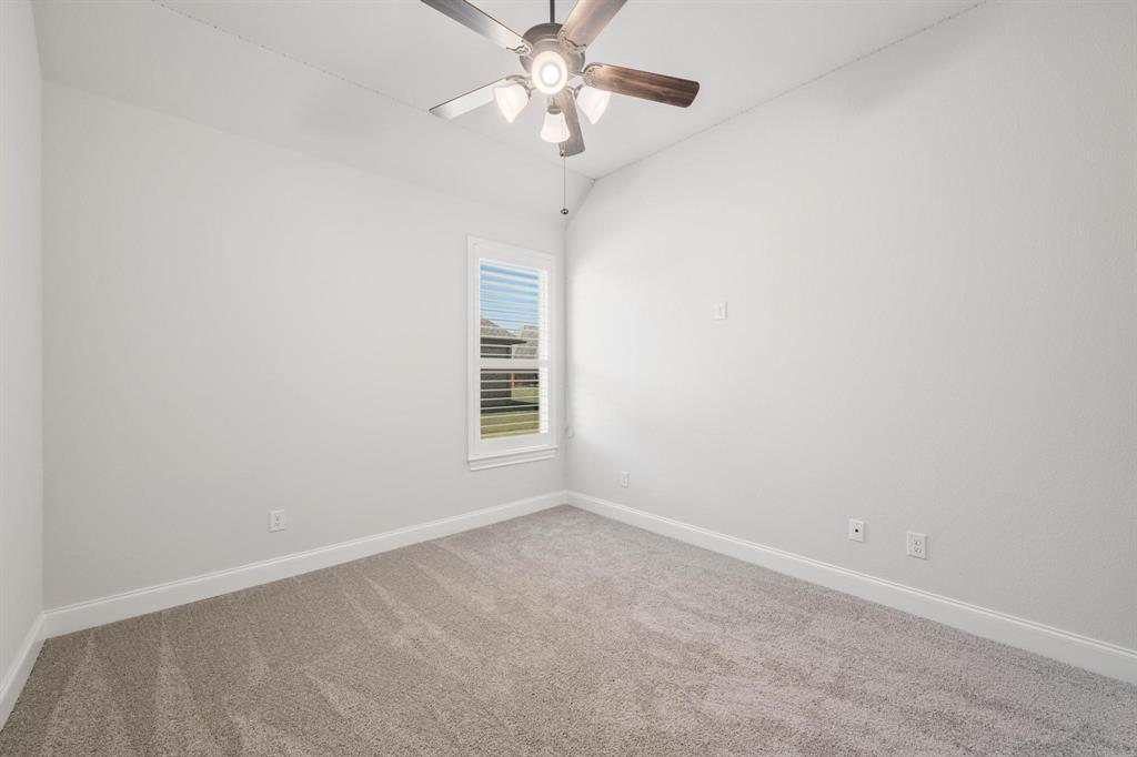 2011 Spieth Street Granbury, TX 76048 - Photo 23 of 35