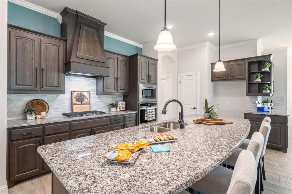 2011 Spieth Street Granbury, TX 76048 - Photo 6 of 35