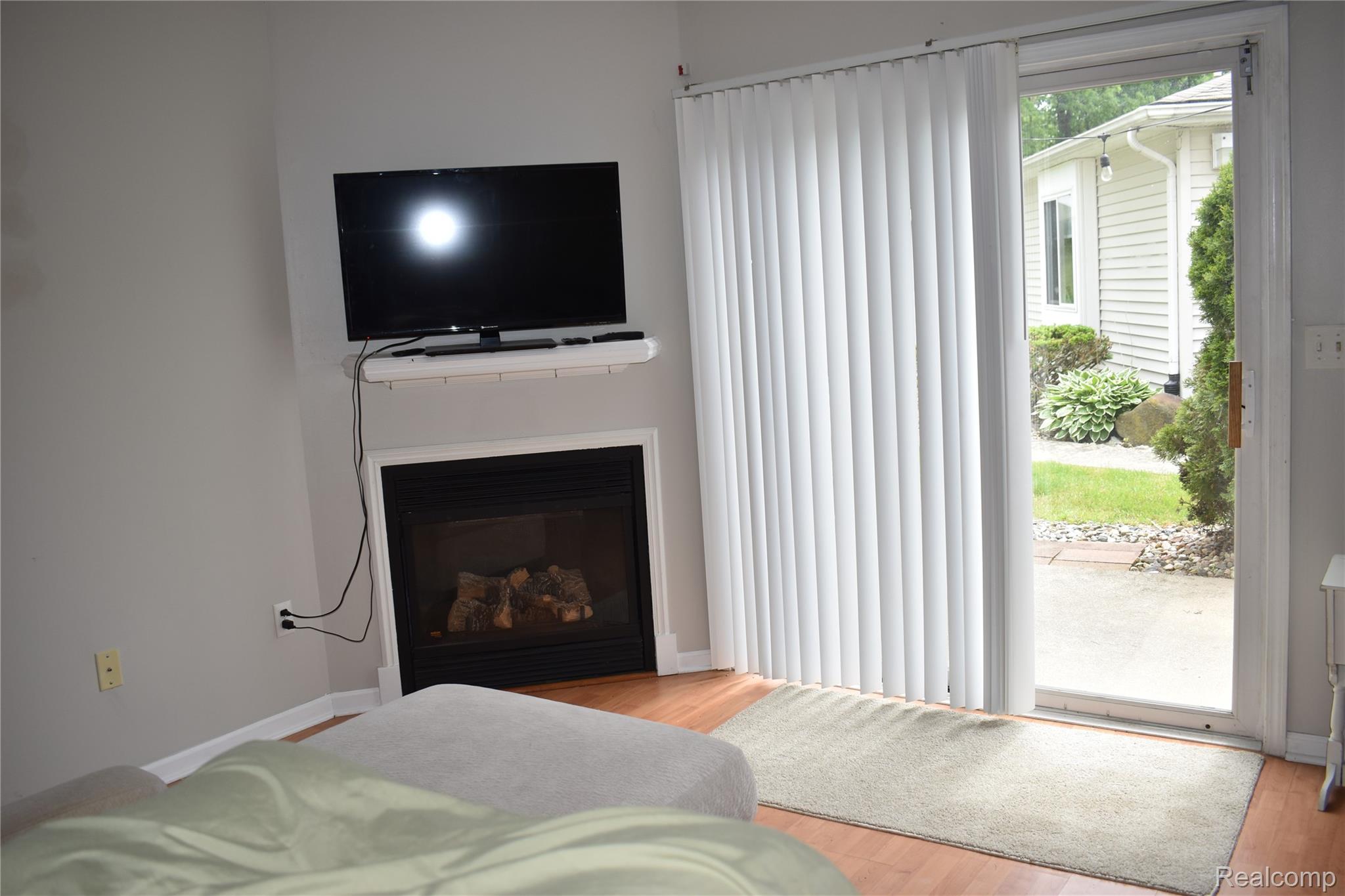 1021 Timber Ridge Court Grand Blanc, MI 48439 - Photo 8 of 12 DSC_0302.JPG