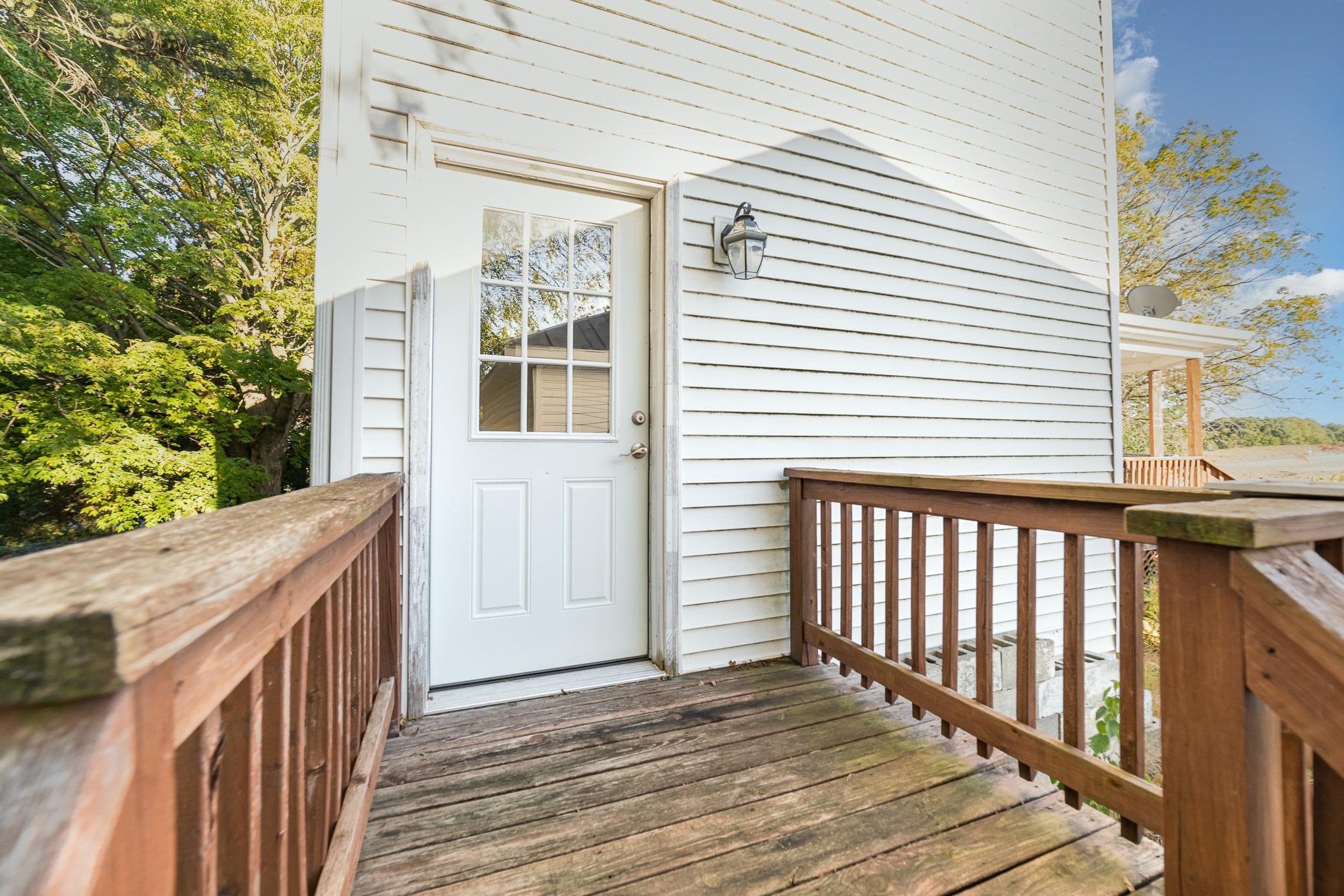 1072 South Coldwater Road Mount Pleasant, MI 48858 - Photo 5 of 34 1927953-5eb22167-df51-404b-8c67-c3d0f9ea9332.JPG
