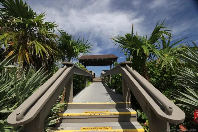 $5,500 | 7380 South Ocean Drive, Unit 621, Jensen Beach, FL 34957