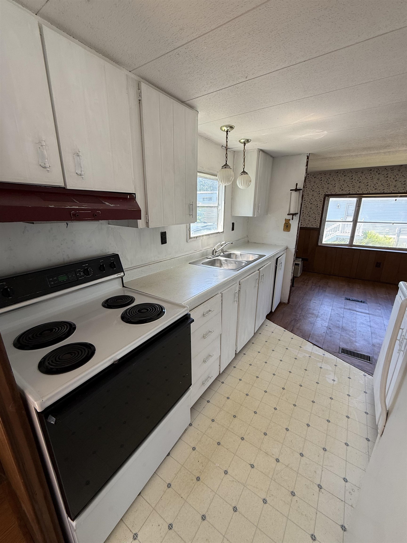 136 7th Street Colchester, VT 05446 - Photo 33 of 52