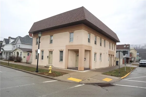 $220,000 | 156 3rd Street, California, PA 15419