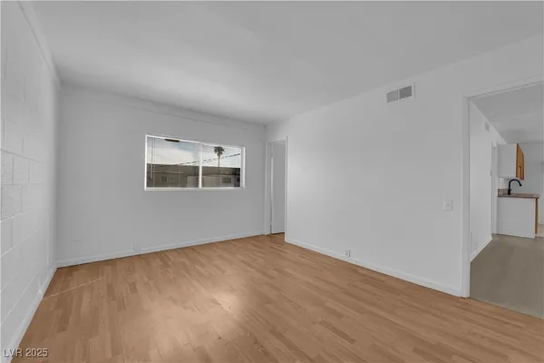 $1,100 | 2908 East Poplar Avenue, Unit 3, Las Vegas, NV 89101