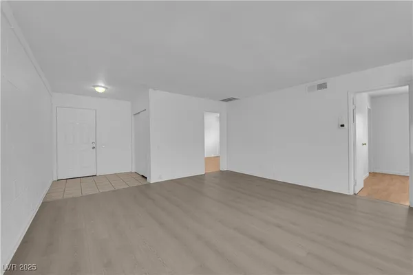 $1,100 | 2908 East Poplar Avenue, Unit 3, Las Vegas, NV 89101