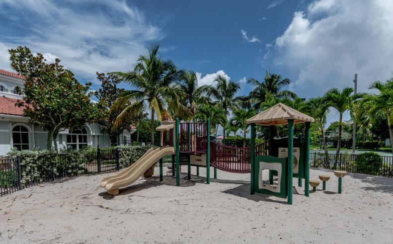 3019 Laurel Ridge Circle Riviera Beach, FL 33404 - Photo 11 of 12 Playground