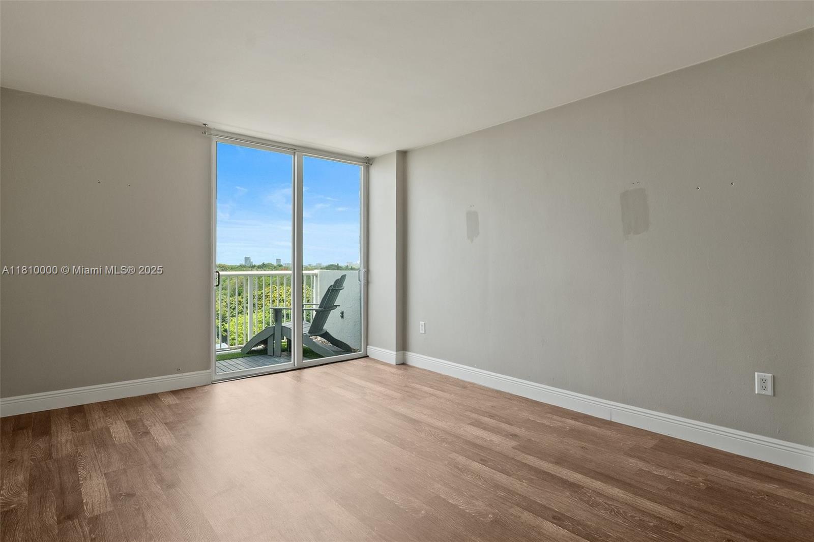 150 Southeast 25th Road, Unit 10K Miami, FL 33129 - Photo 12 of 43 a view of an empty room and window